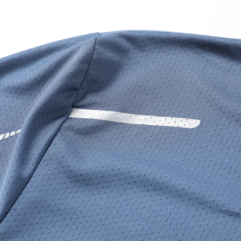LaufWerk ActiveTee Pro – Atmungsaktives Kurzarm Sport-Shirt für Herren | Sommer