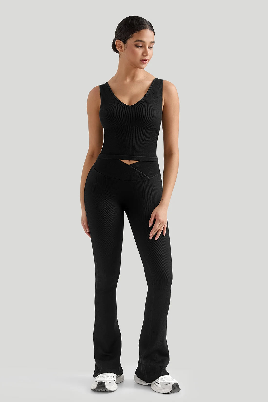 Geripptes Yoga Set Damen – Sport-BH, Weste & Schlaghose mit V-Bund | Gym Tracksuit