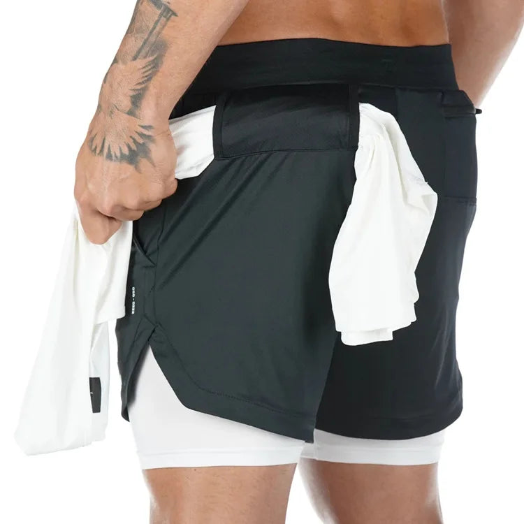 LaufWerk TrailShorts Camo – 2-in-1 Running & Fitness Shorts für Herren