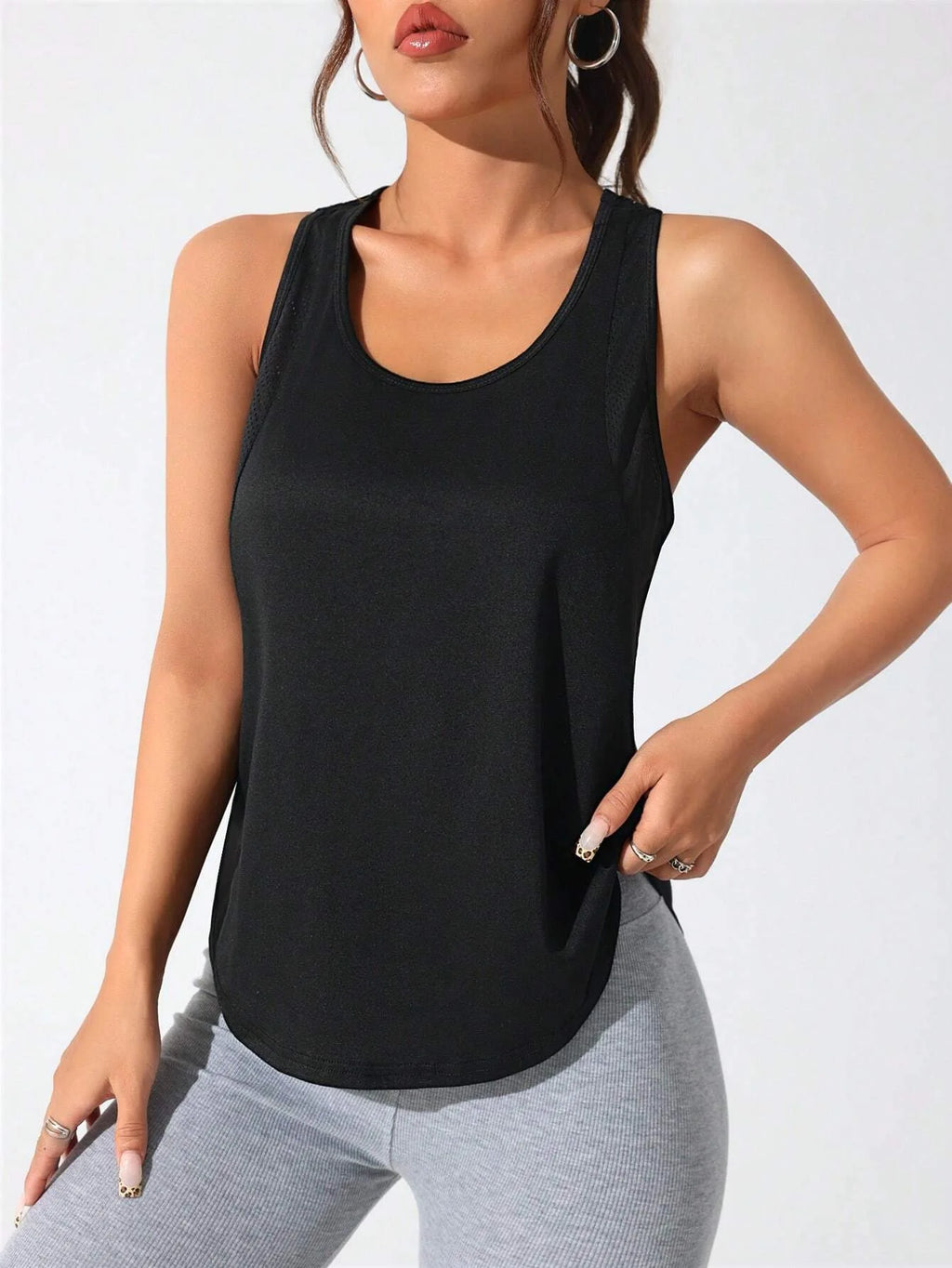 Damen Sport-Vest mit Stickerei – Atmungsaktiv für Yoga, Tennis & Alltag