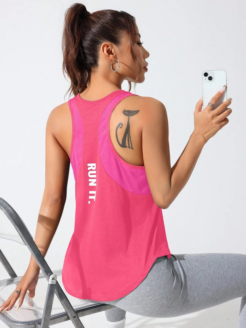 Damen Sport-Vest mit Stickerei – Atmungsaktiv für Yoga, Tennis & Alltag